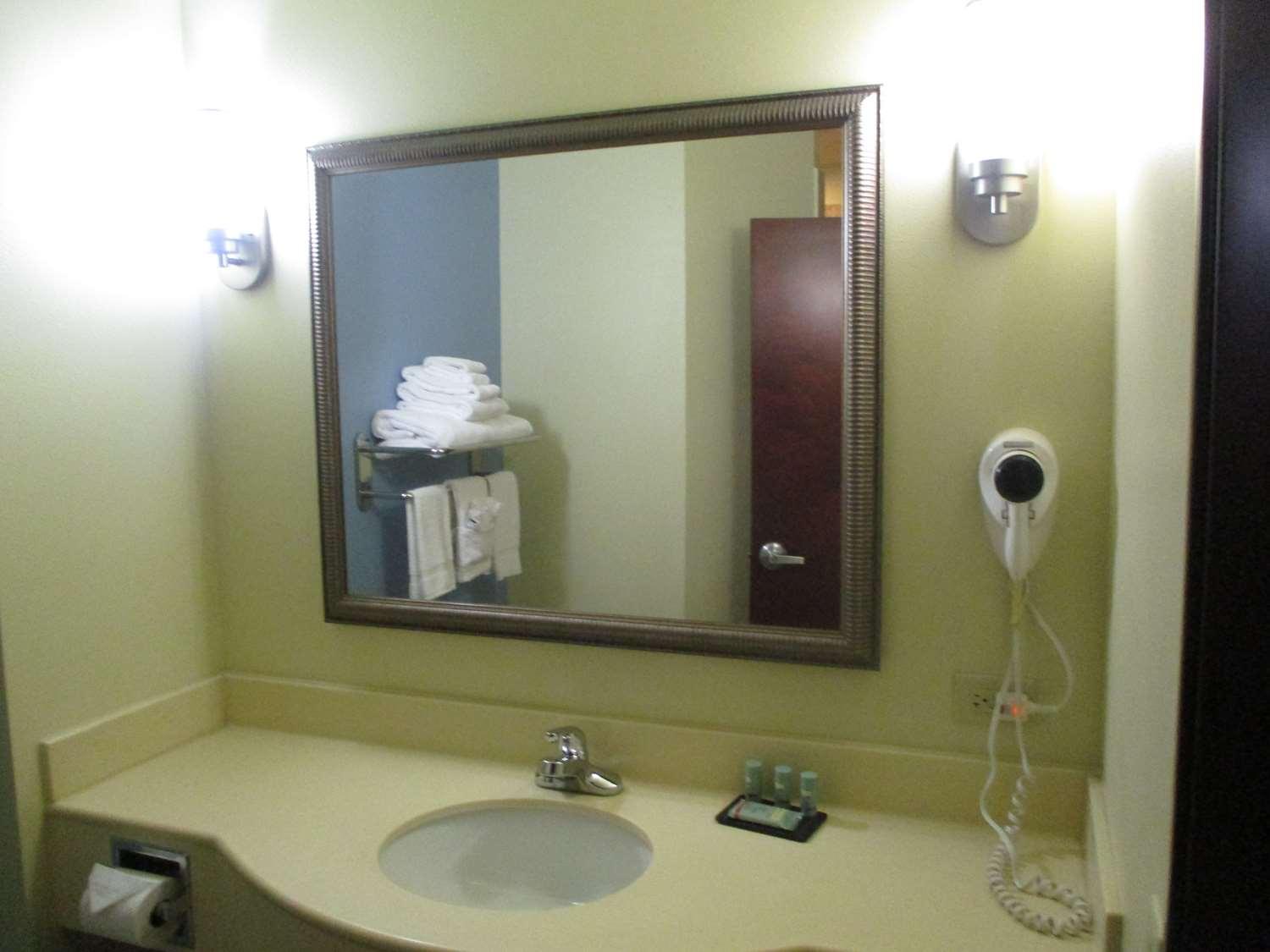 Best Western Coffeyville Central Business District Inn And Suites Exteriér fotografie