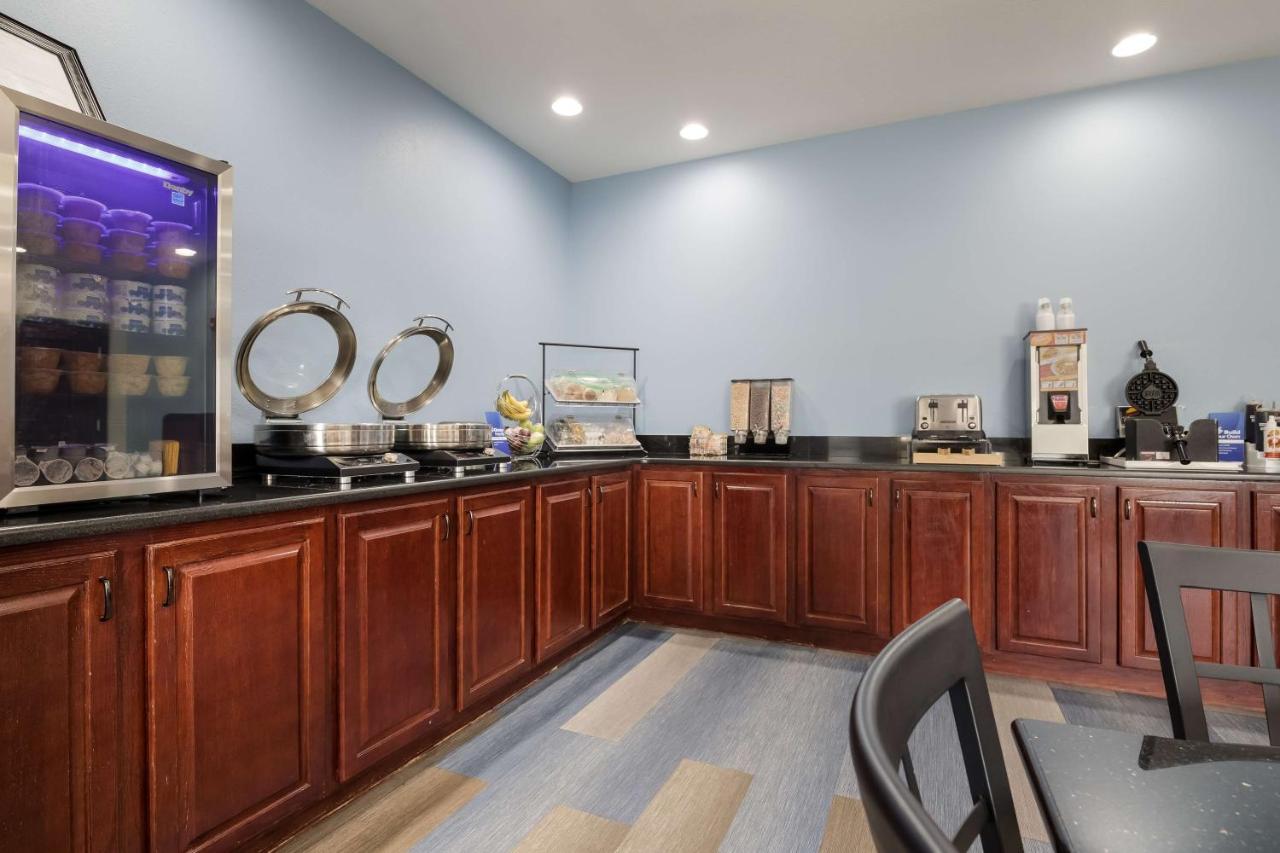 Best Western Coffeyville Central Business District Inn And Suites Exteriér fotografie