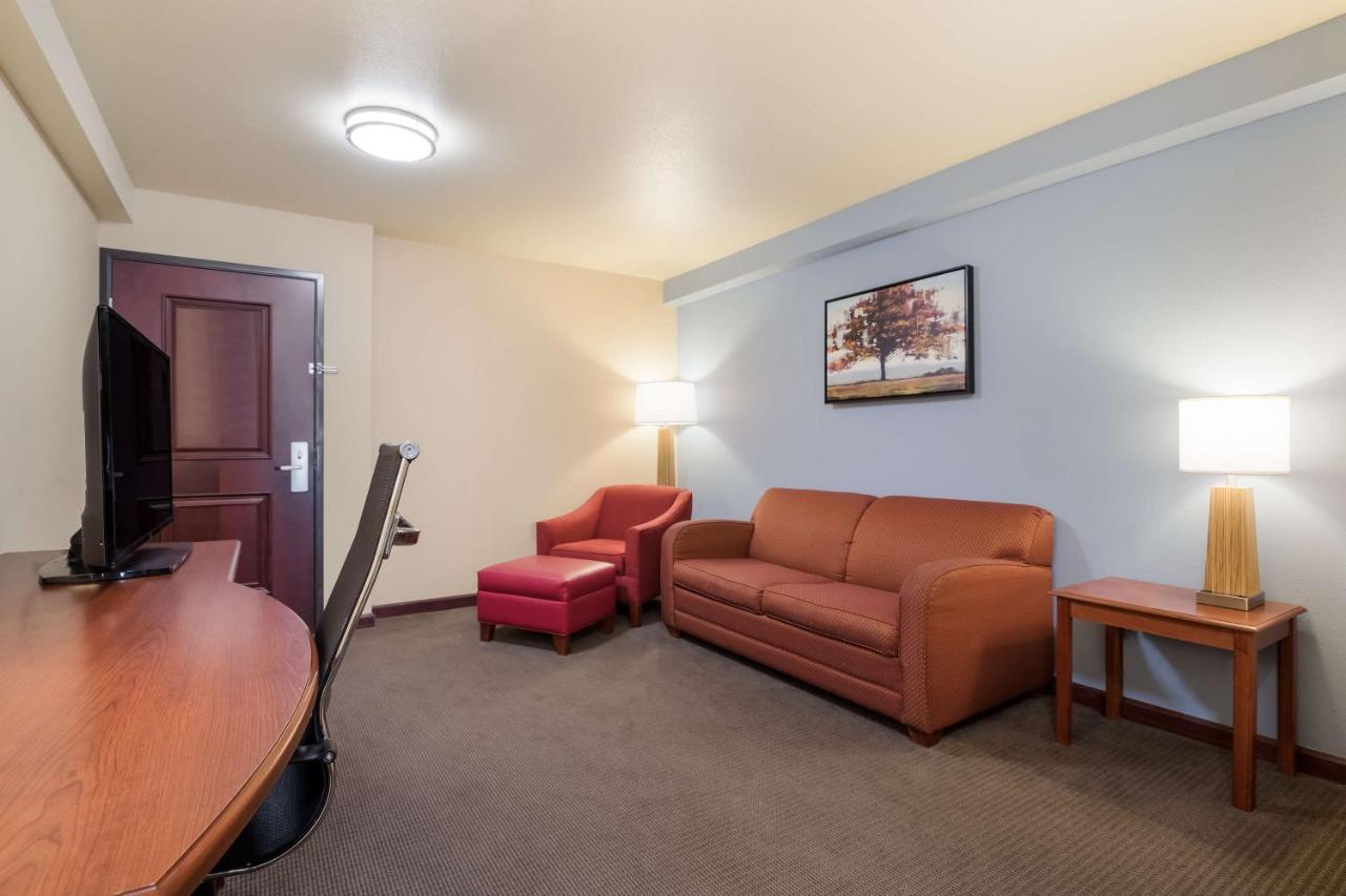 Best Western Coffeyville Central Business District Inn And Suites Exteriér fotografie